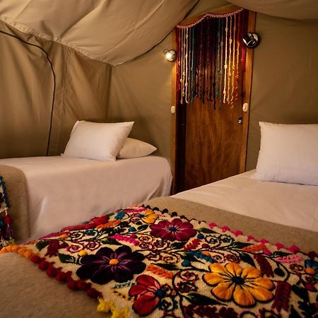 ホテル Glamping Chaska Ocupi ウルバンバ エクステリア 写真